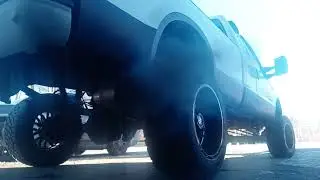 f350 | powerstroke | turbo | diesel | lifted | show truck | cold start | rocklights | switchbacks