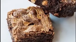 HOMEMADE CHOCOLATE  PEANUT BUTTER BROWNIES
