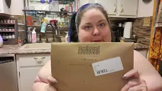 Pampered Chef January 2023 Tastebuds subscription spice box unboxing.