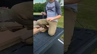 How to contact people with a radio in the wilderness