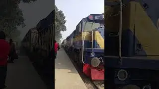 টং টং শান্টিং বেল বাজিয়ে বাংলাবান্ধা শিবগঞ্জ ইন। #bdrailway #train #railtrack #railway #viral