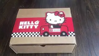 Hello Kitty x Toyota Gift Box | Unboxing