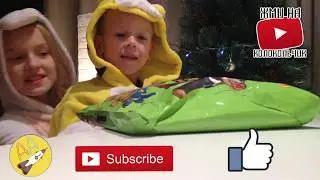 UNICORN & LION. РАСПАКОВКА ПОДАРКОВ! Плакаты и игрушки! Обзор распаковки.