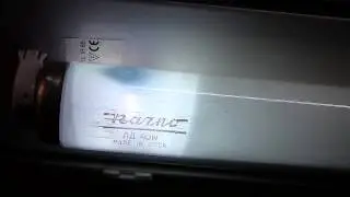 Razno 40W - wyeksploatowana świetl&oacute;wka - Fluorescent tube burnout