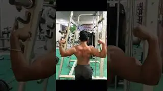 Wide back  natural athlete #belikethat 19 year old #fitness #explore #gym