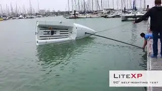 LiteXP 90&deg; self-righting test / test de retournement