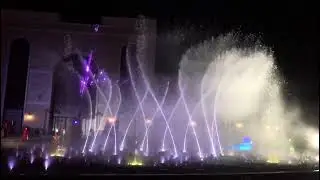 Волшебная феерия света воды и огня. A magical spectacle of light, water, and fire.