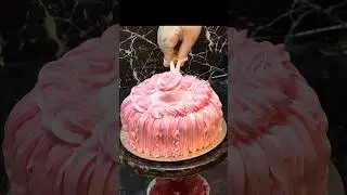 Beautiful Birthday Cake Design 🎉🎉🥳🥳🎁#cakedesign #shots #youtubeshorts