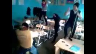 Harlem Shake at School