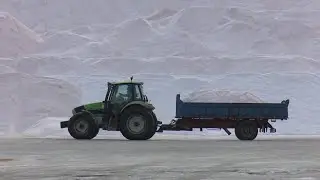 Les Salines de la Trinitat esperen recol&middot;lectar un 25% menys de sal aquesta temporada