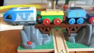 Train en bois Brio - Wooden train Brio - garage & tunnel