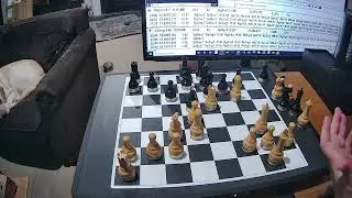 Chessnut Move - King rolls off the edge
