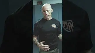 Бывший боец ​​спецподразделения JTF2 объясняет татуировку с американским флагом (по запросу)
