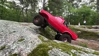 TEAM DRIVER LUKE SUTTON TESTING SINGLE SHORES ON RC4WD INTERCO IROK 1.7 x 4.19 TIRES!!