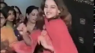 Young Saba Qamar Dancing in a Wedding