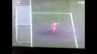 Hibs v Hearts Free Kick Over The Line Goal Not Counted (10/03/2013)