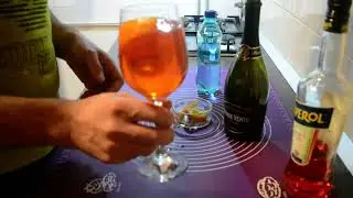Aperol Spritz reteta clasica, simpla si usor de preparat.