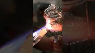 We see these repairs all the time #shorts #repair #glassrepair #glassblowing #glassart
