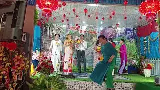 TC DAP TAT LUA LONG. ANH 6 VA CHI CAM NHUONG