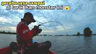 PERAHU SAYA DI TARIK MONSTER MUARA INI 😱!! mancing di muara pakai pelampung
