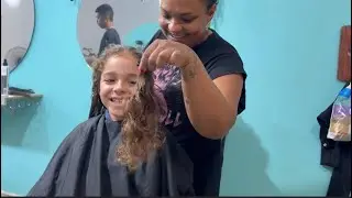 Elas cortaram o cabelo no Salão pela 1 ° vez  radical / vão doar o cabelo pro hc / faxina pesada 🥵