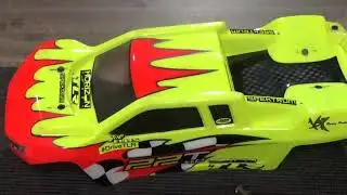 Inside TLR Driver Joe Ellis 22T 4.0 Truck