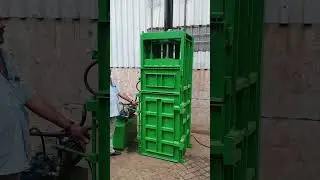 Presses more than 10 sacks of plastic bottles.