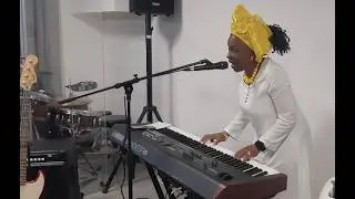 Joyce ministring@16 States Germany Prayer LU