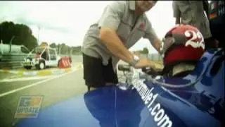 GPUpdate.net drives a Formula 1 car
