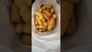 BLues Food Review: Short Snacks (Hippeas Organic Chickpea Puffs bohemian BBQ)