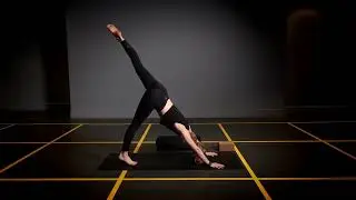 Jess   Hatha Yoga