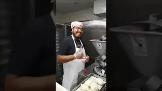 Chingando ala Raza en pizza Luce 😅😅😅