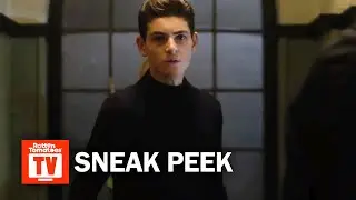 Gotham S05E01 Sneak Peek | 'Bruce Senses Something Is Wrong' | Rotten Tomatoes TV