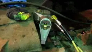 HYDRAULIC TORQUE WRENCH on Site (TITAN)