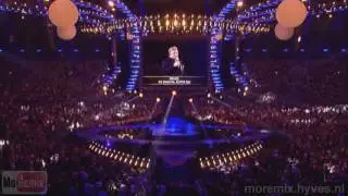 Oranje Voetbal Medley - Samen Met Dré Live In de Arena !