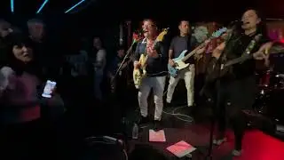 COLA JET SET - No te enamores de m&iacute; (Directo @M&aacute;laga Popfest) (15-11-2025)