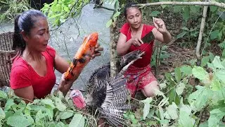 Woman rescues turkey is trapped trap- Found big japanese koi fish In the river flood to Cook for dog