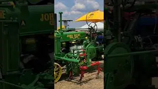 1937 John deere A #shorts #tractor #farm #equipment #antique #history #steel #classic  #cool #video