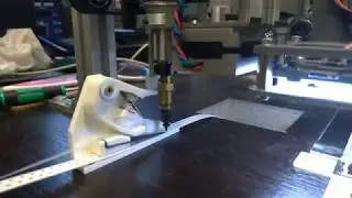 Semi-automatic passive printable/castable feeder for LitePlacer