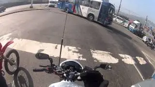 WHITE HORNET KLE621 SPLITTING LANES FULL OF TRUCKS