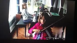 Alexandra & Stefanie Petkovski learning the primary I, IV & V chords