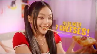 Pizza Hut Cheesy 7 Greatest Hits Beef Pepperoni & Chicken Supreme_30s
