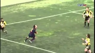 A 16 year old Lionel Messi makes his debut for Bar&ccedil;a B