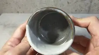 Kutani ware Yunomi teacup gold flower design