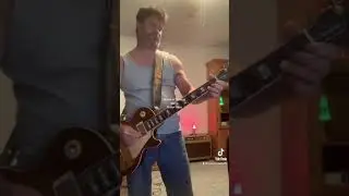 Huele A Tristeza-Man&aacute; Guitar Intro
