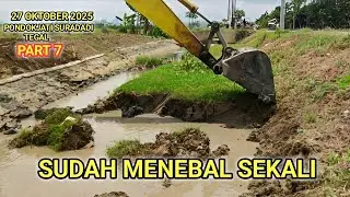 Tebal Lumpur Langsung Dikeruk Alat Berat Karena Sudah Menebal Sekali 