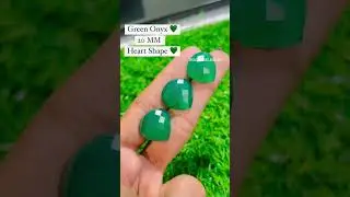 20MM Green Onyx, Heart Shape  #jewelry #gemstone #beautifulstones #greenonyx #onyx #gems #pendant