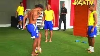 Joga Bonito Compilation ● Ronaldinho