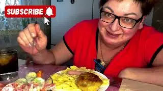 МУКБАНГ/котлета и салат/Mukbang