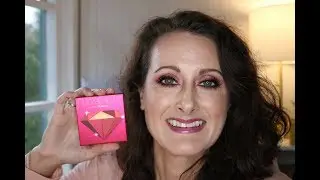 HUDA BEAUTY RUBY OBSESSIONS PALETTE | SWATCHES MINI REVIEW